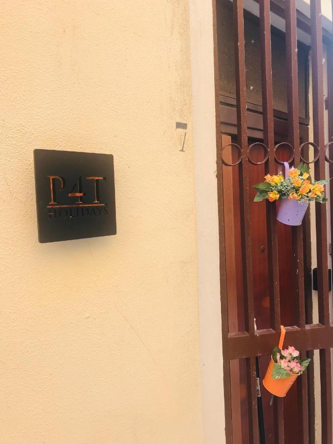 P4T Holidays Home - City Center Brindisi Eksteriør billede